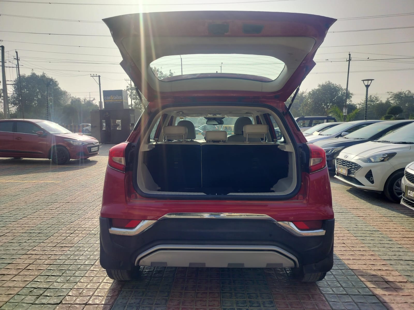 XUV300 image 10 XUV300 image 10