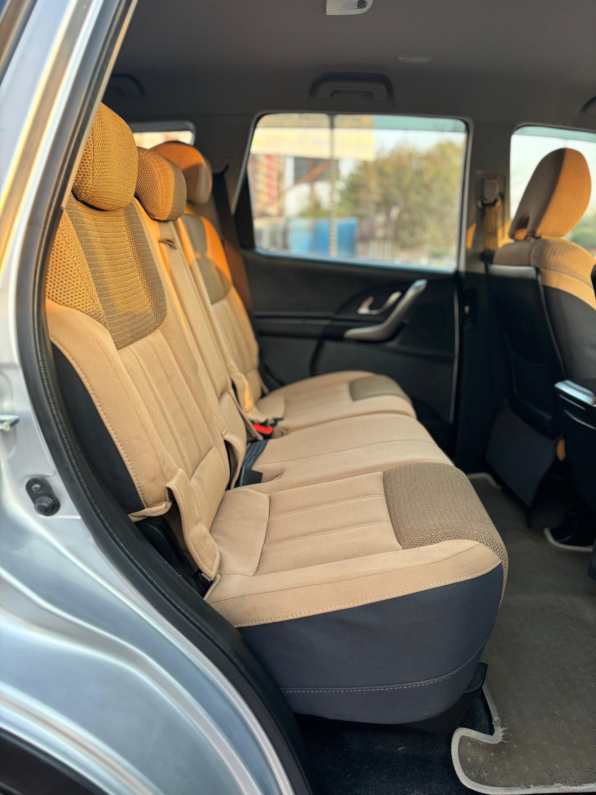 XUV500 image 14 XUV500 image 14