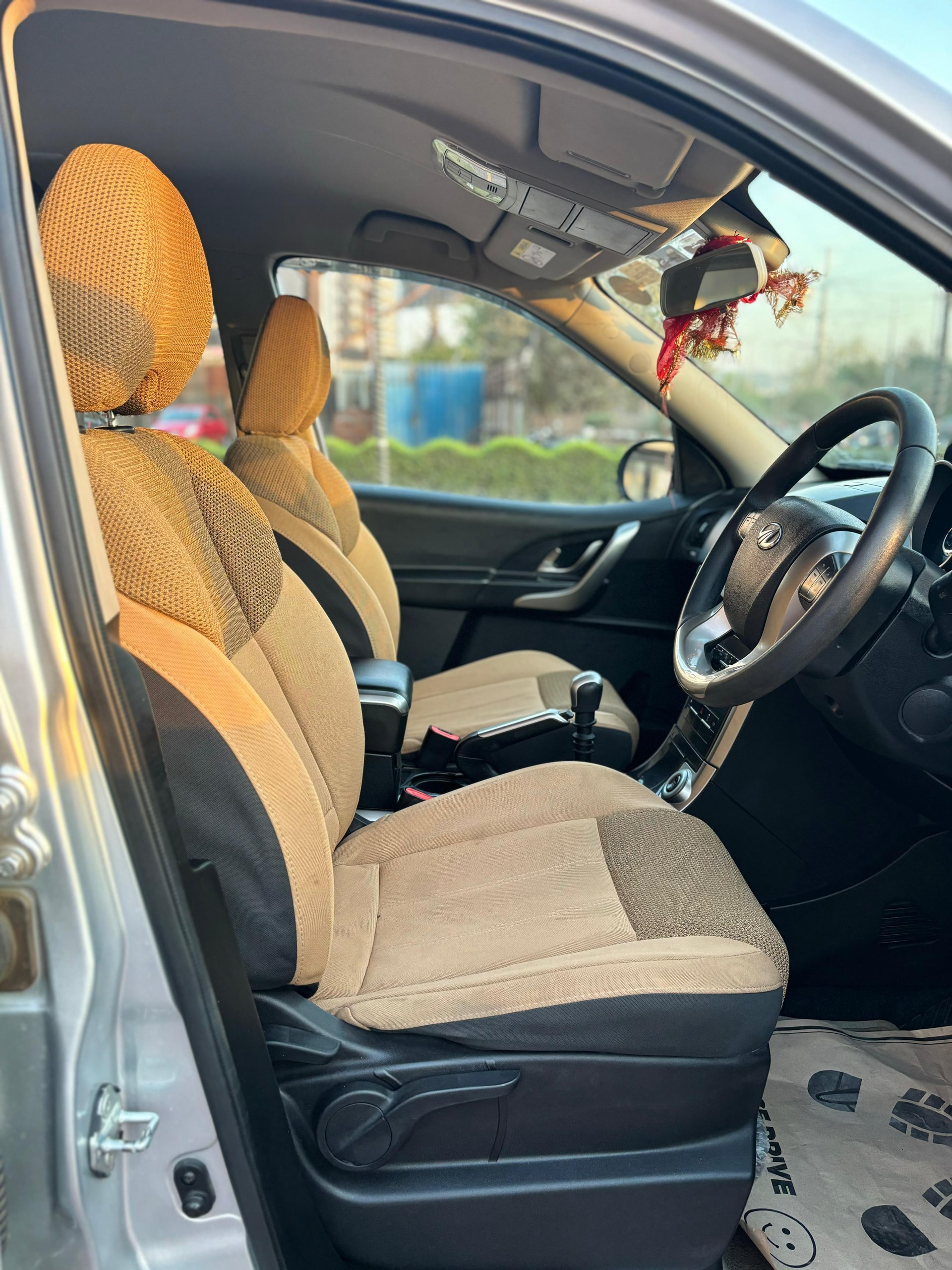 XUV500 image 13 XUV500 image 13