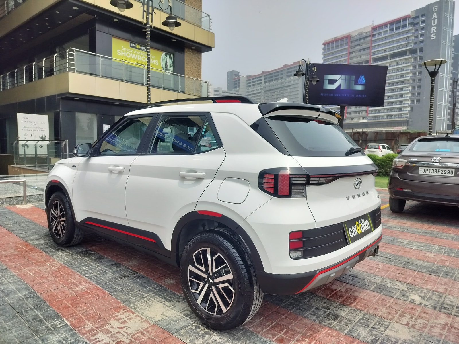 Venue N Line image 3 Venue N Line image 3