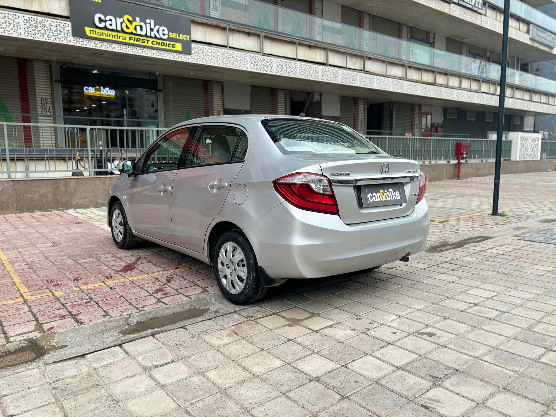 Amaze image 3 Amaze image 3