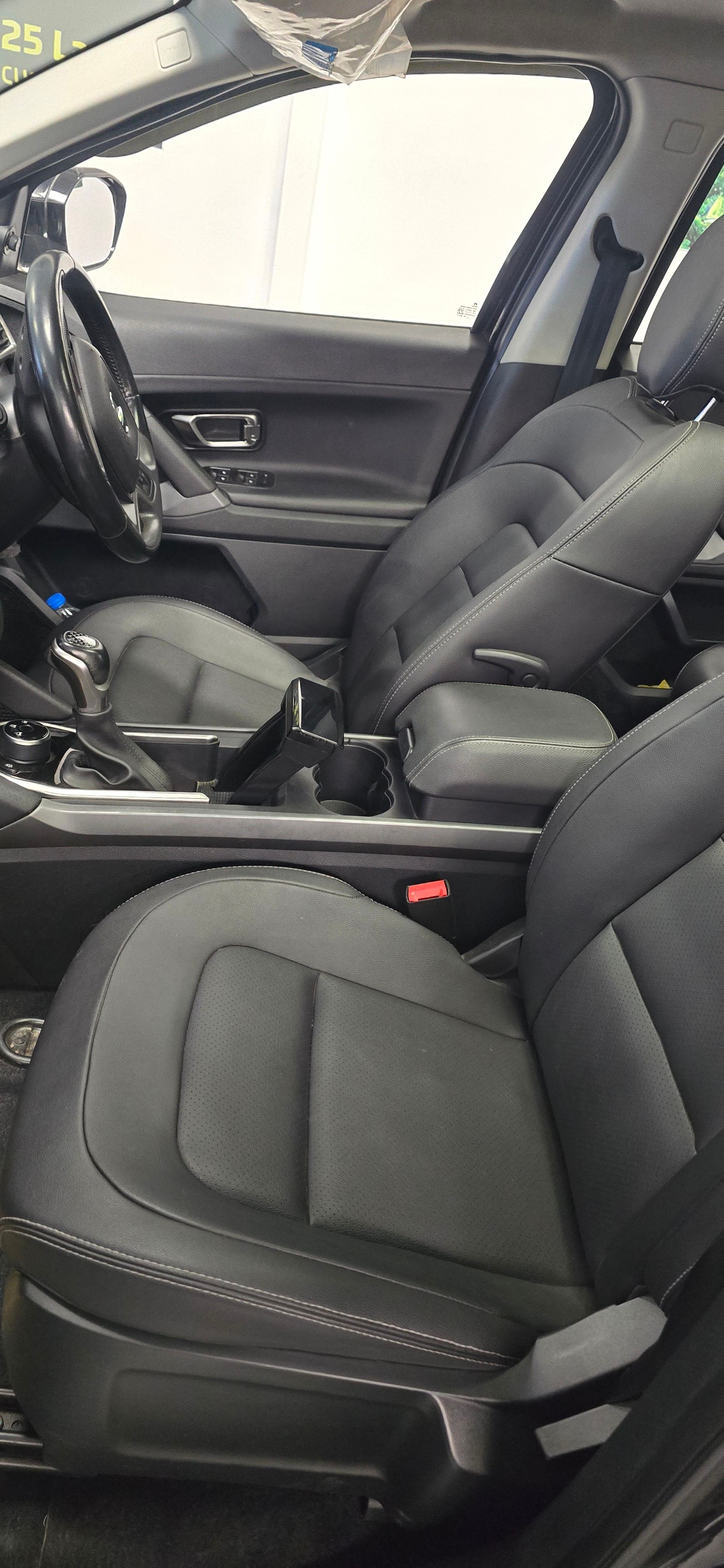 Harrier image 16 Harrier image 16