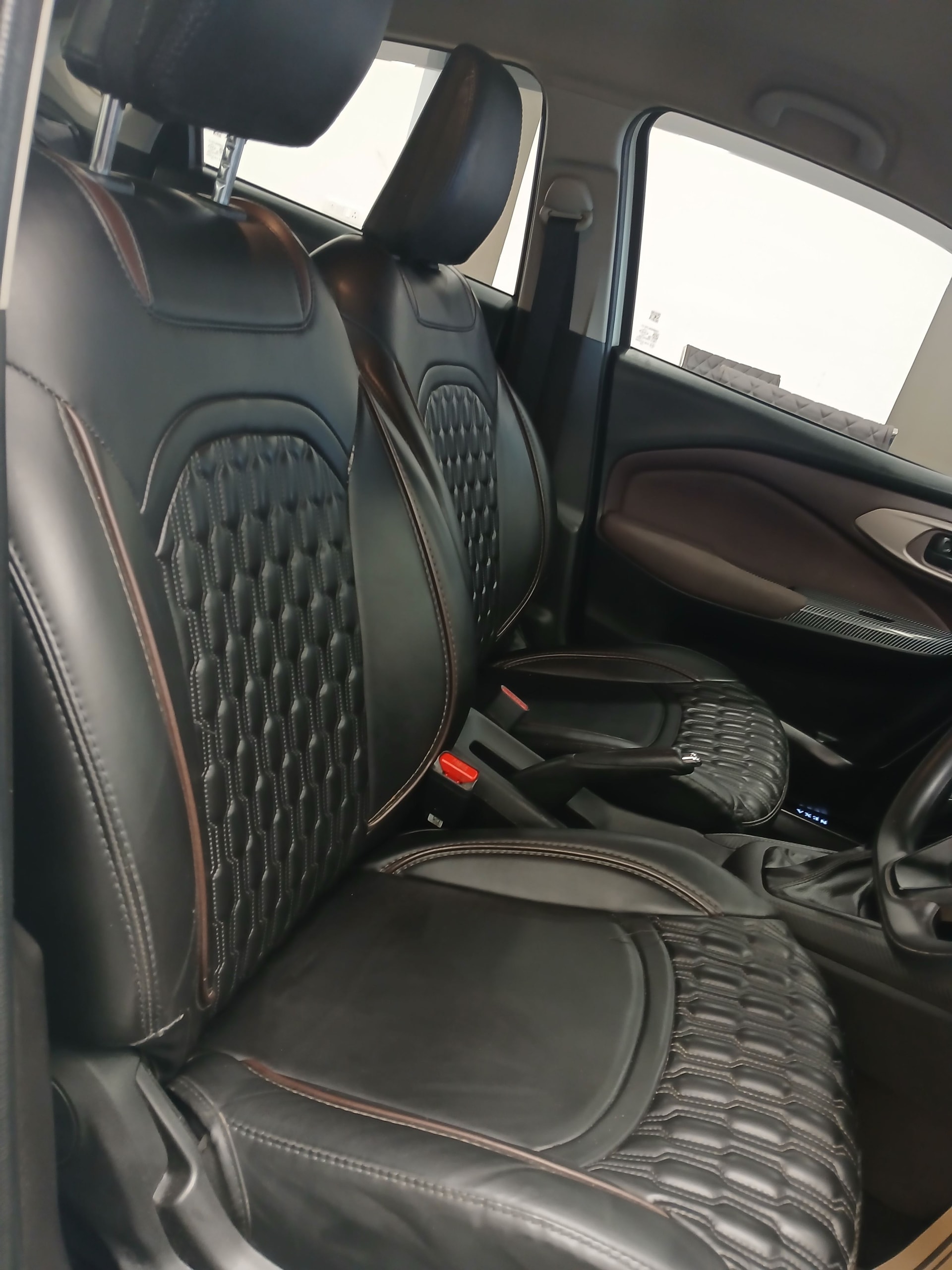 Fronx image 16 Fronx image 16