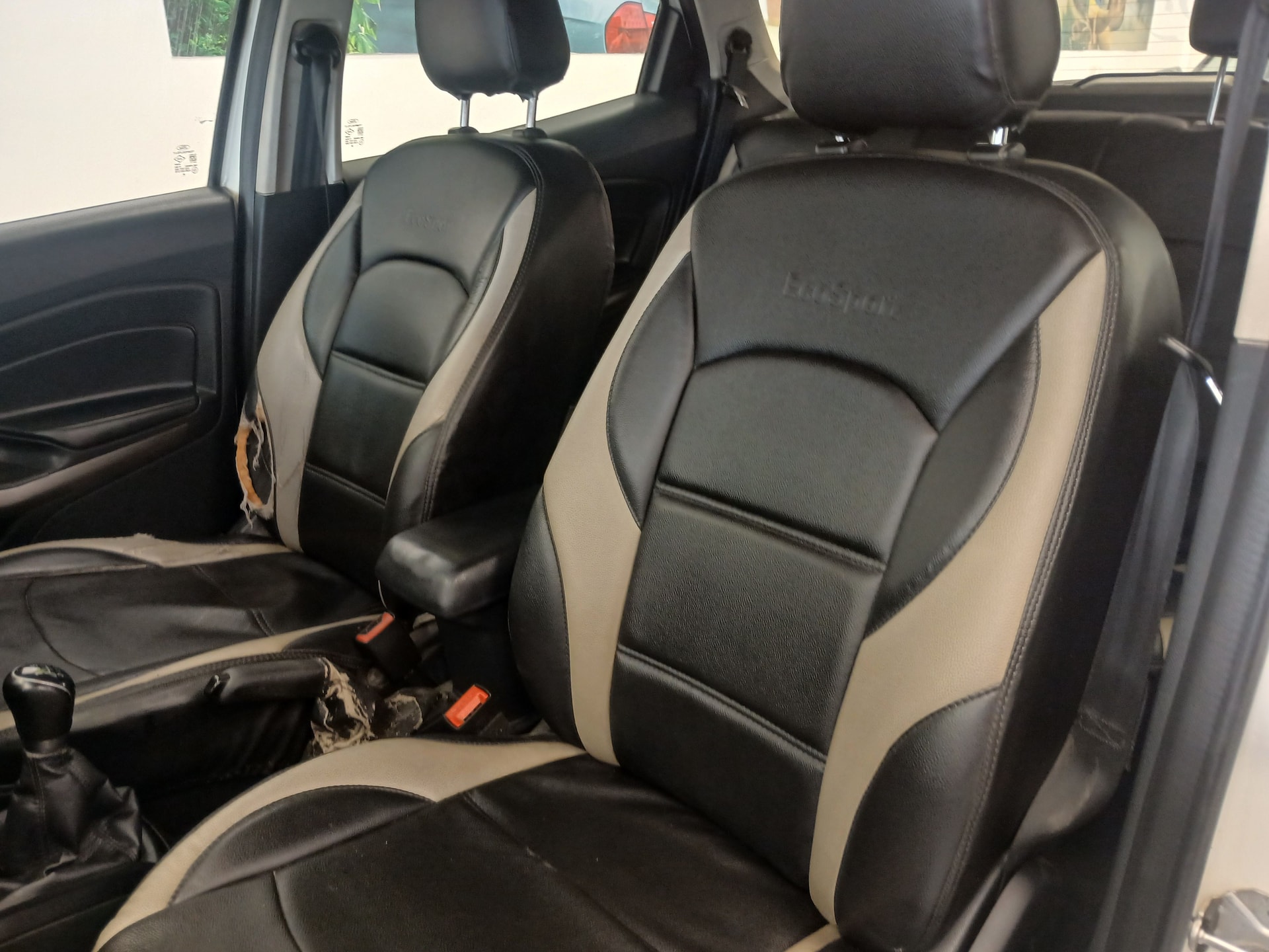 EcoSport image 15 EcoSport image 15