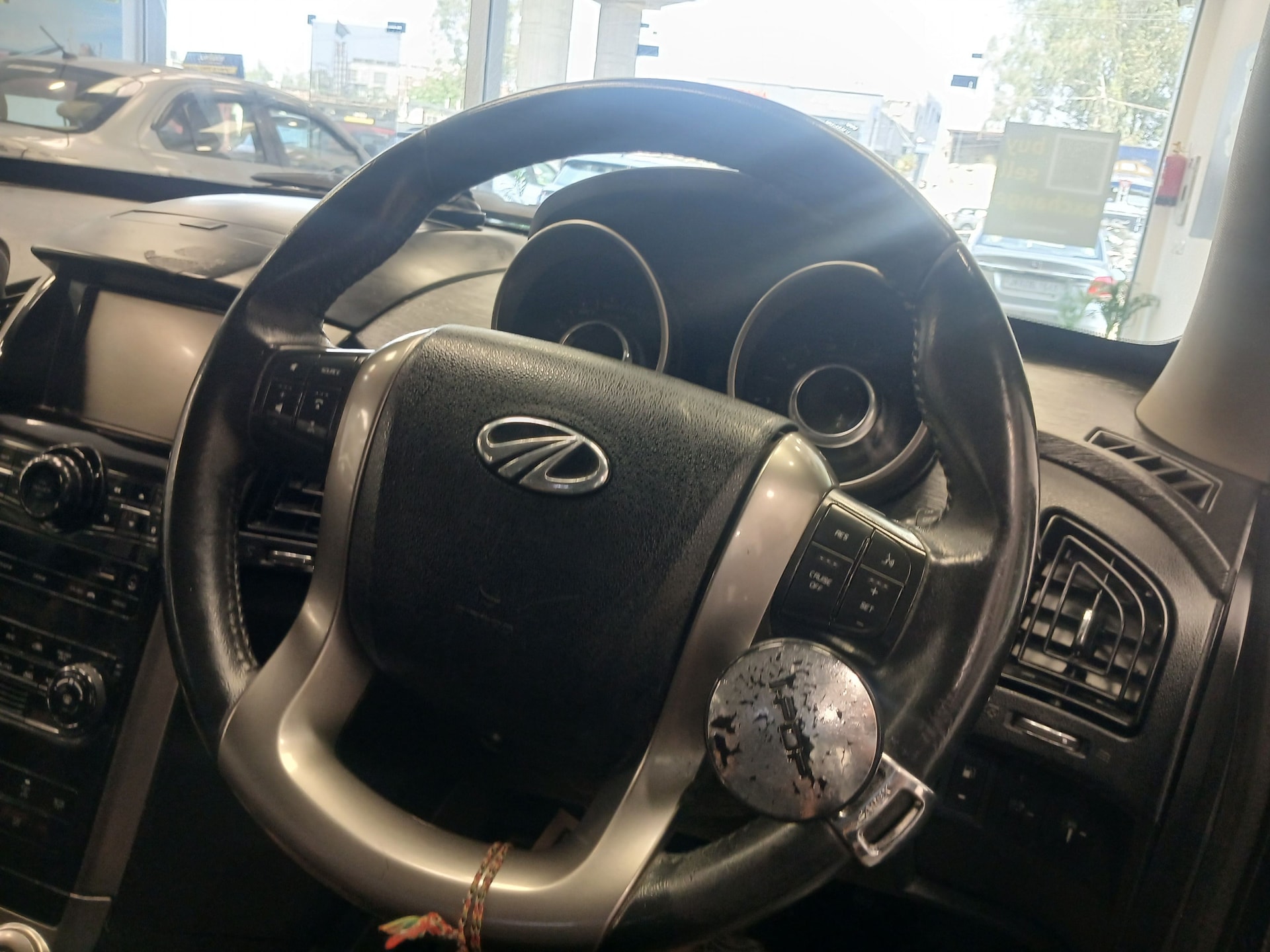 XUV500 image 13 XUV500 image 13