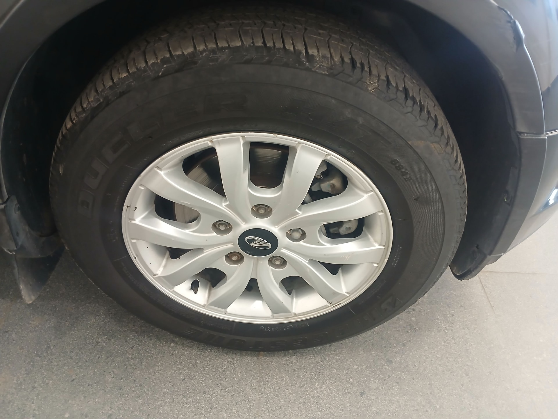 XUV500 image 9 XUV500 image 9