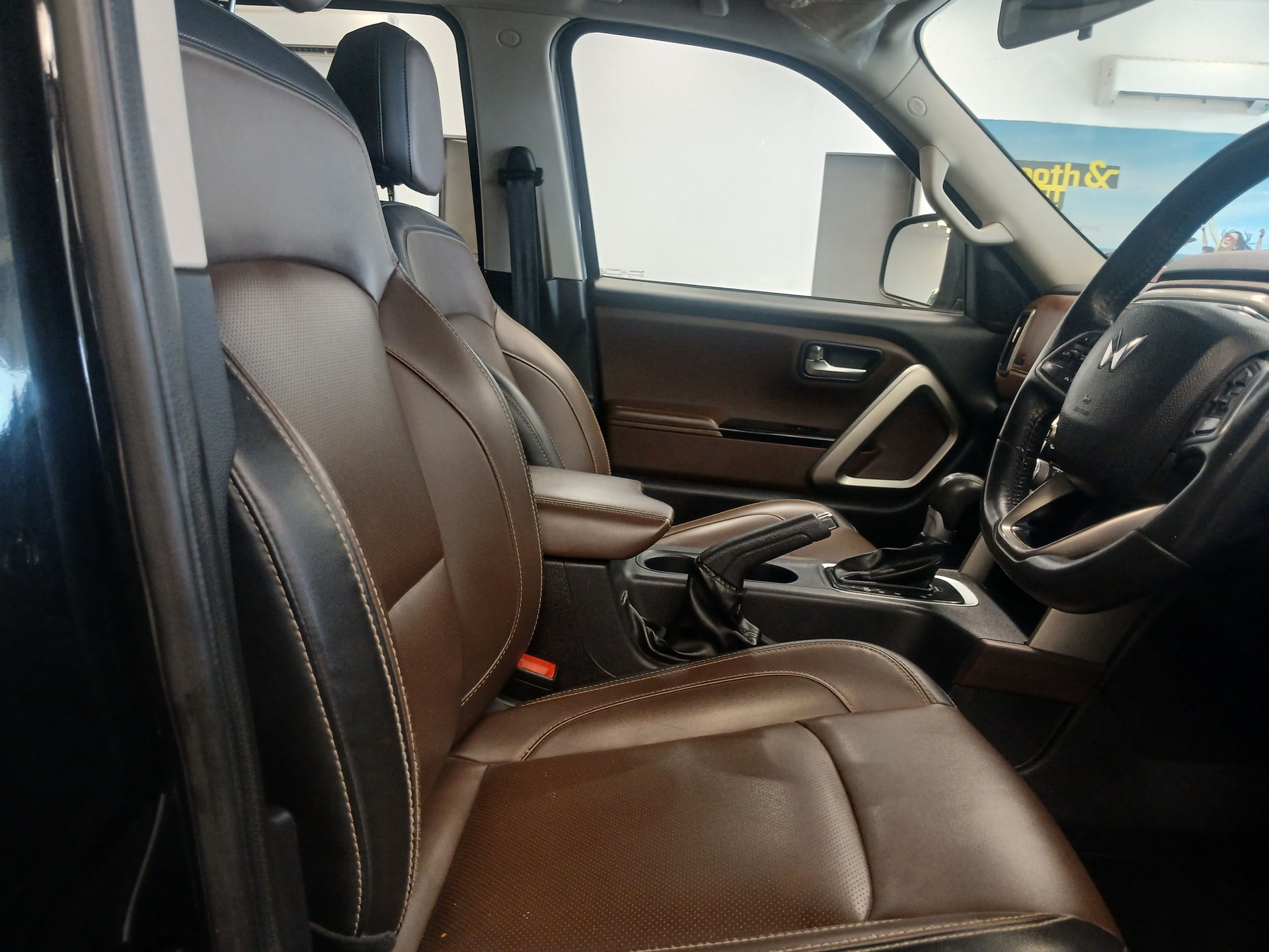 Scorpio-N image 16 Scorpio-N image 16