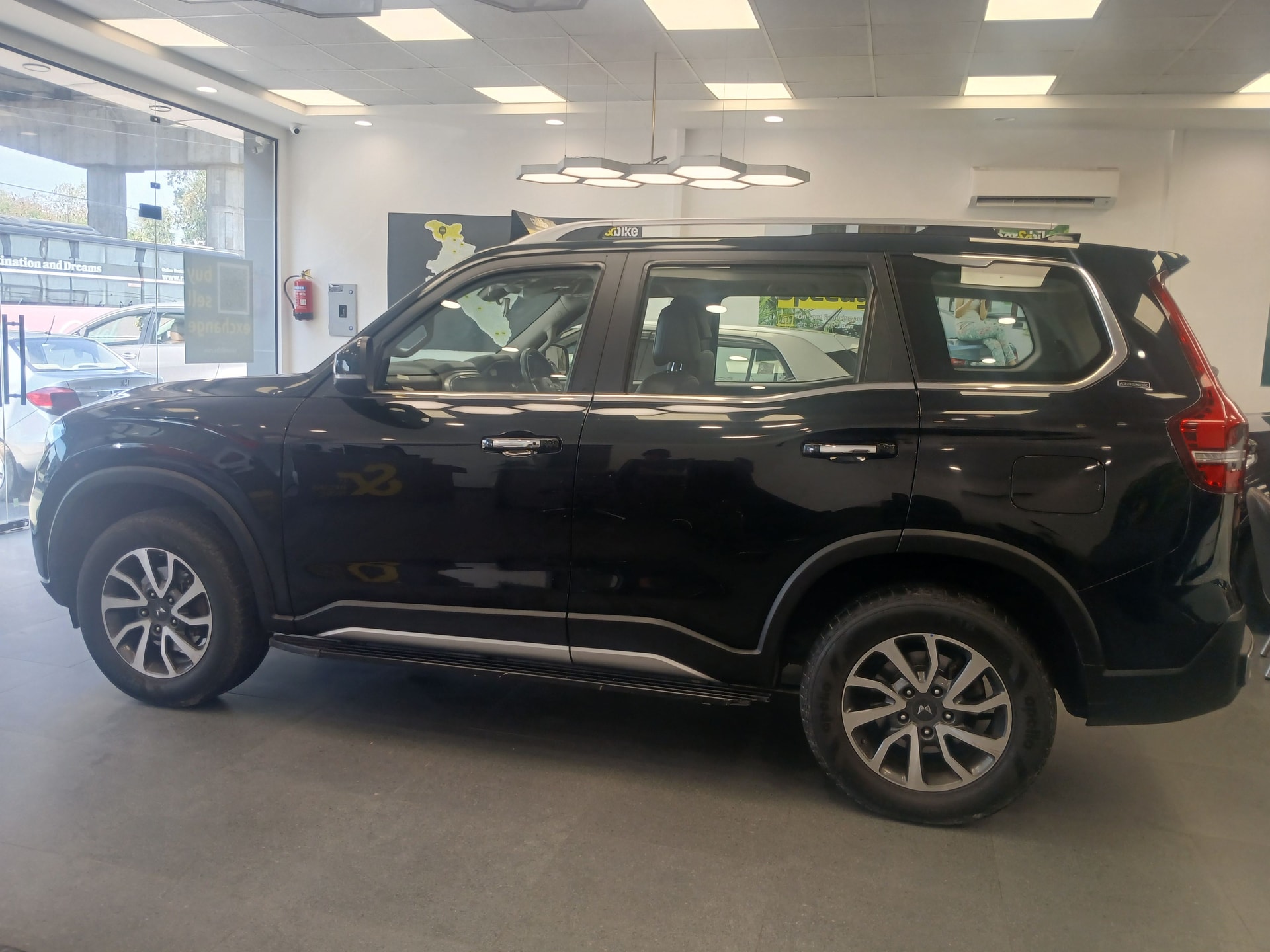 Scorpio-N image 2 Scorpio-N image 2