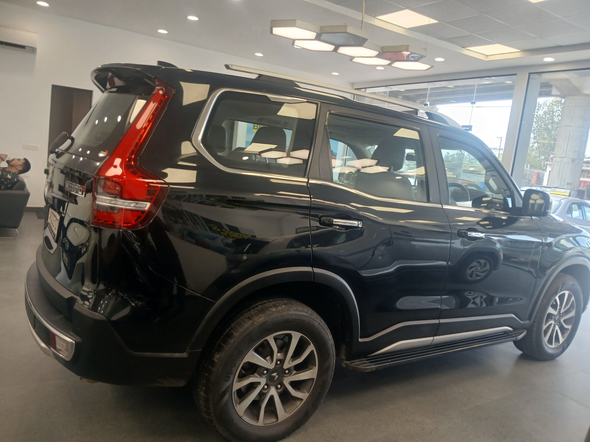 Scorpio-N image 5 Scorpio-N image 5