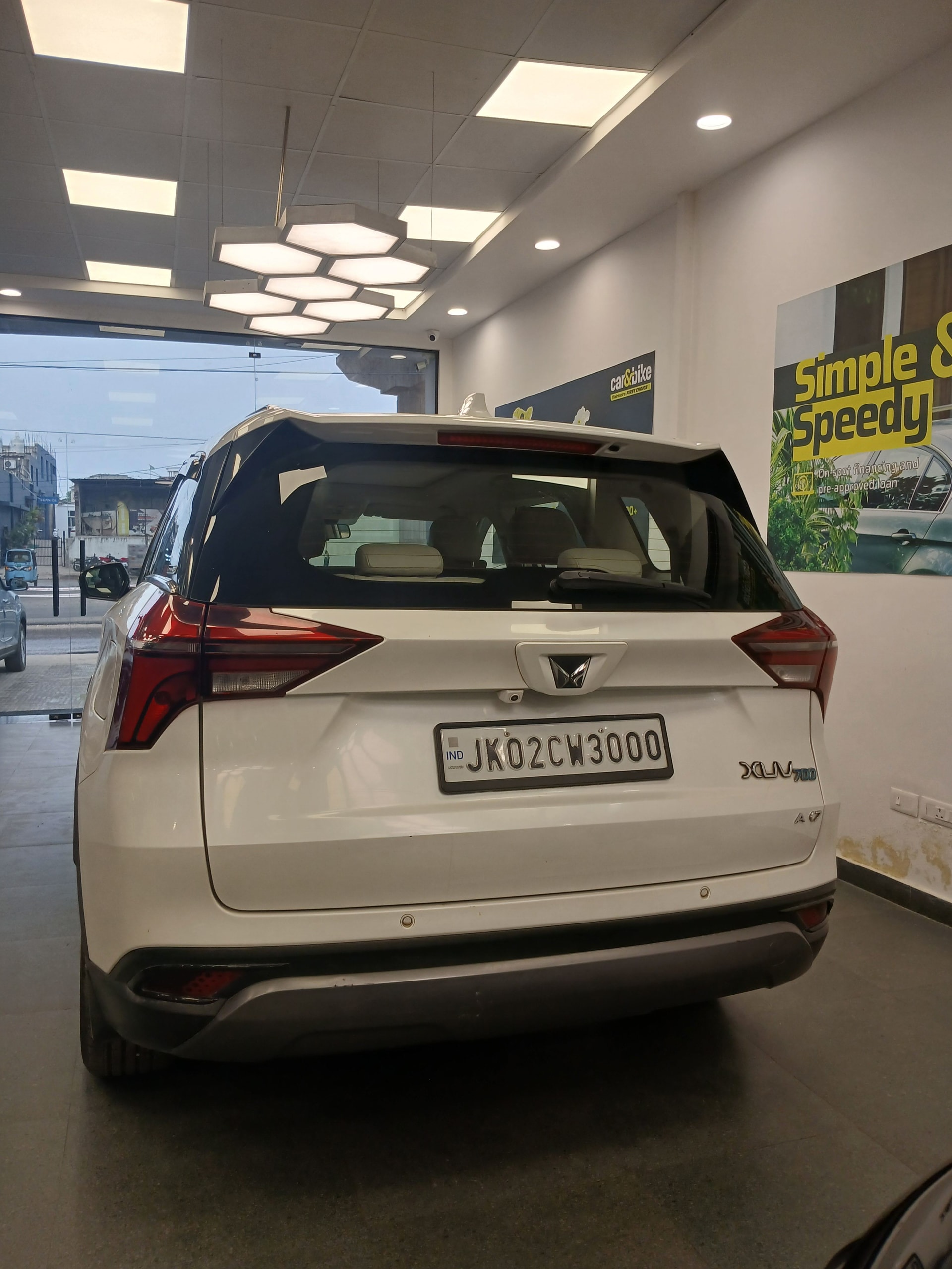 Used 2022 Mahindra XUV700 Used 2022 Mahindra XUV700