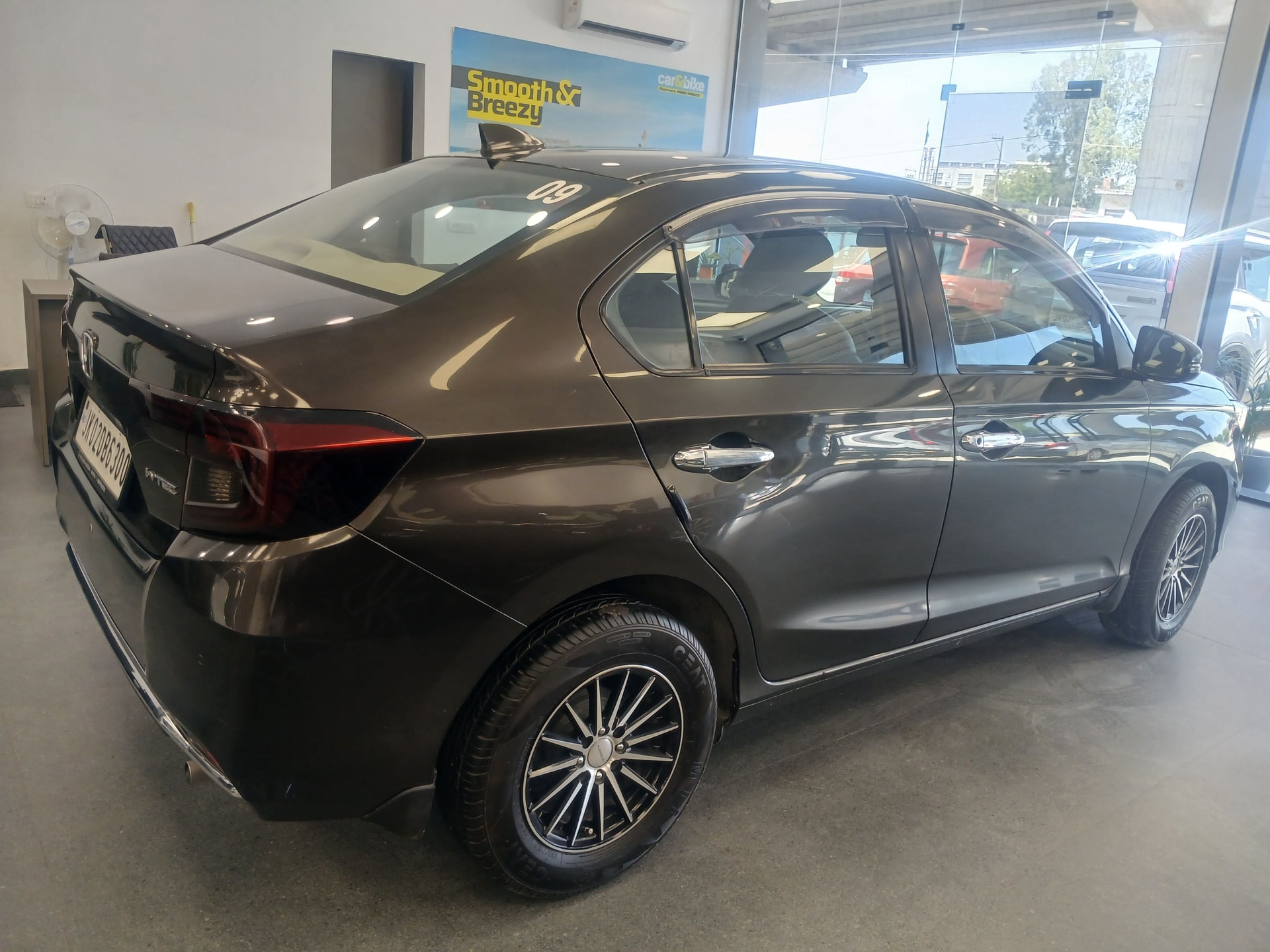 Amaze image 5 Amaze image 5