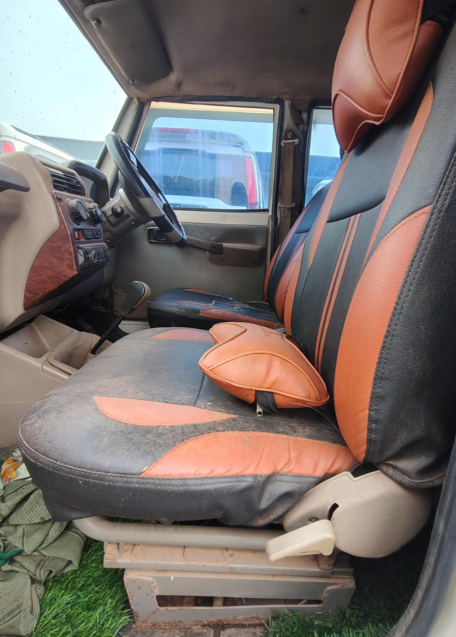 Used 2011 Mahindra Bolero Used 2011 Mahindra Bolero