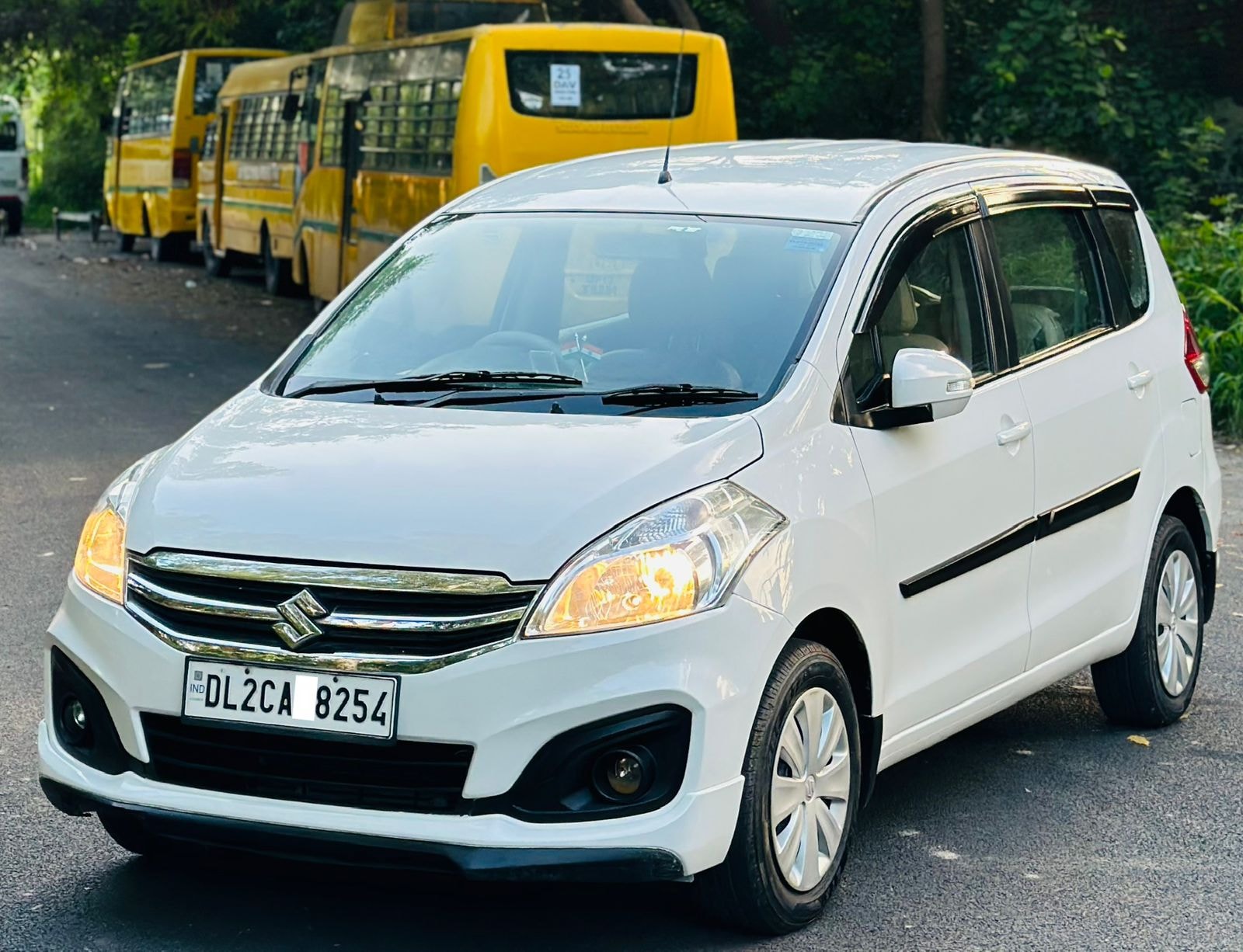 Ertiga image 1 Ertiga image 1