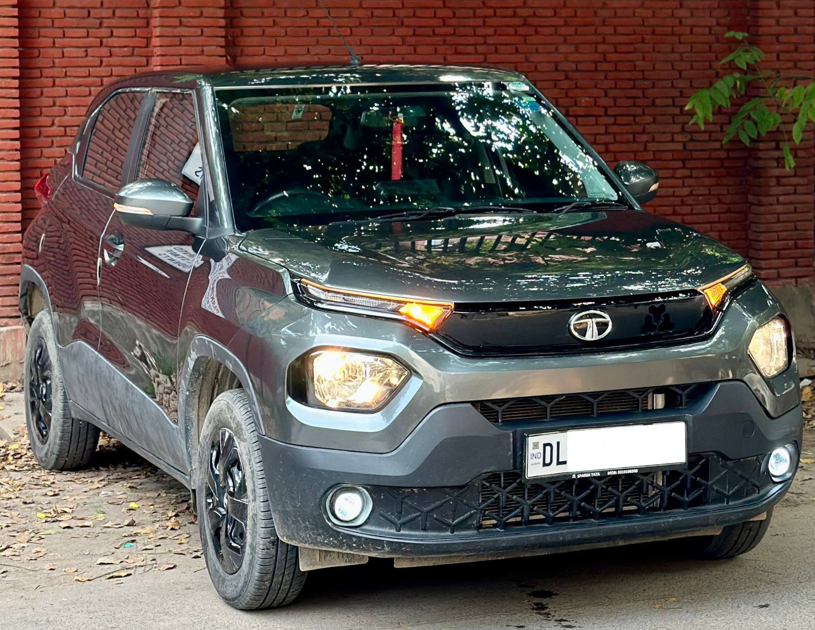 Punch image 6 Punch image 6