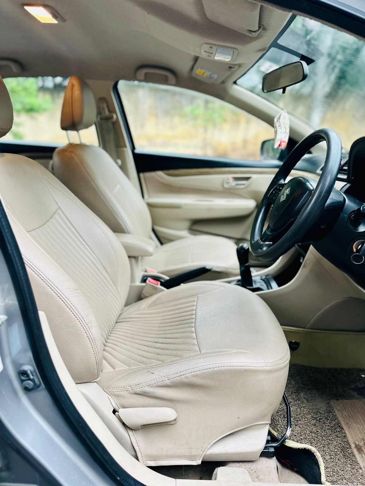 Ciaz image 12 Ciaz image 12