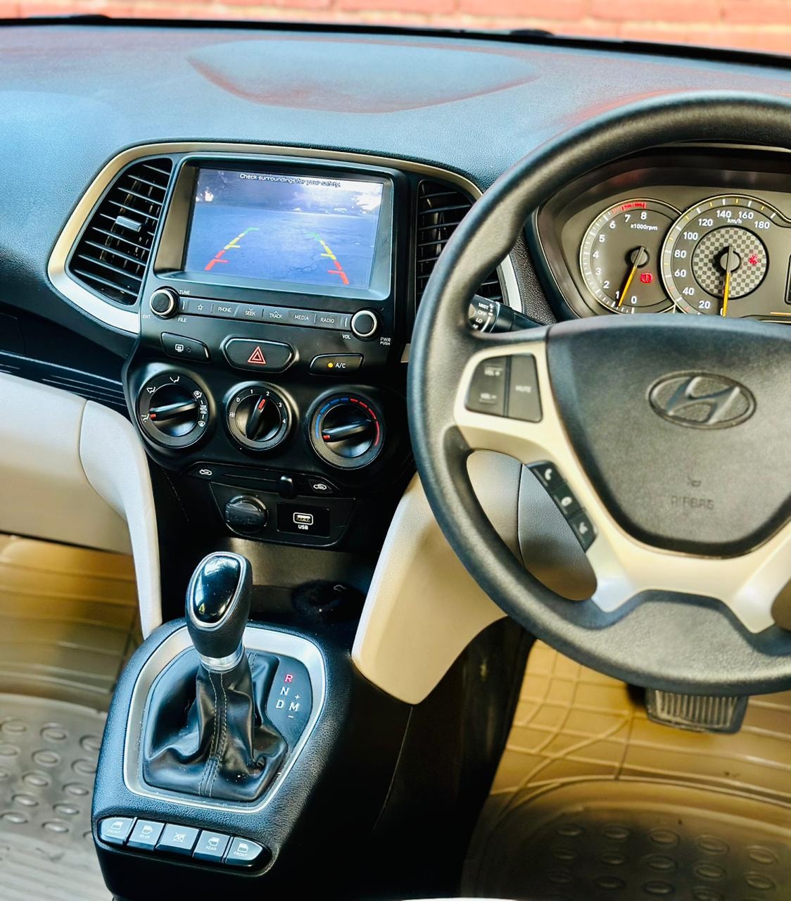 New Santro image 9 New Santro image 9