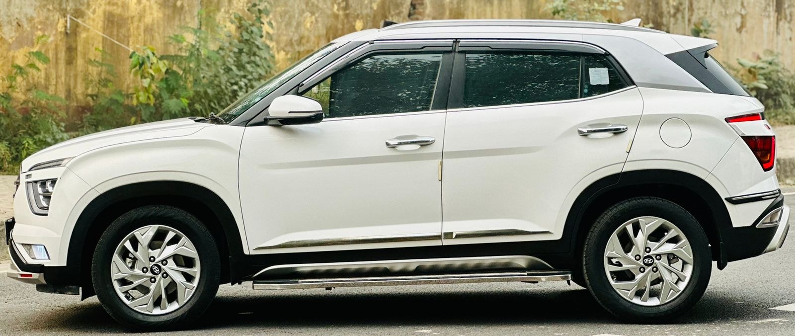 Creta image 2 Creta image 2