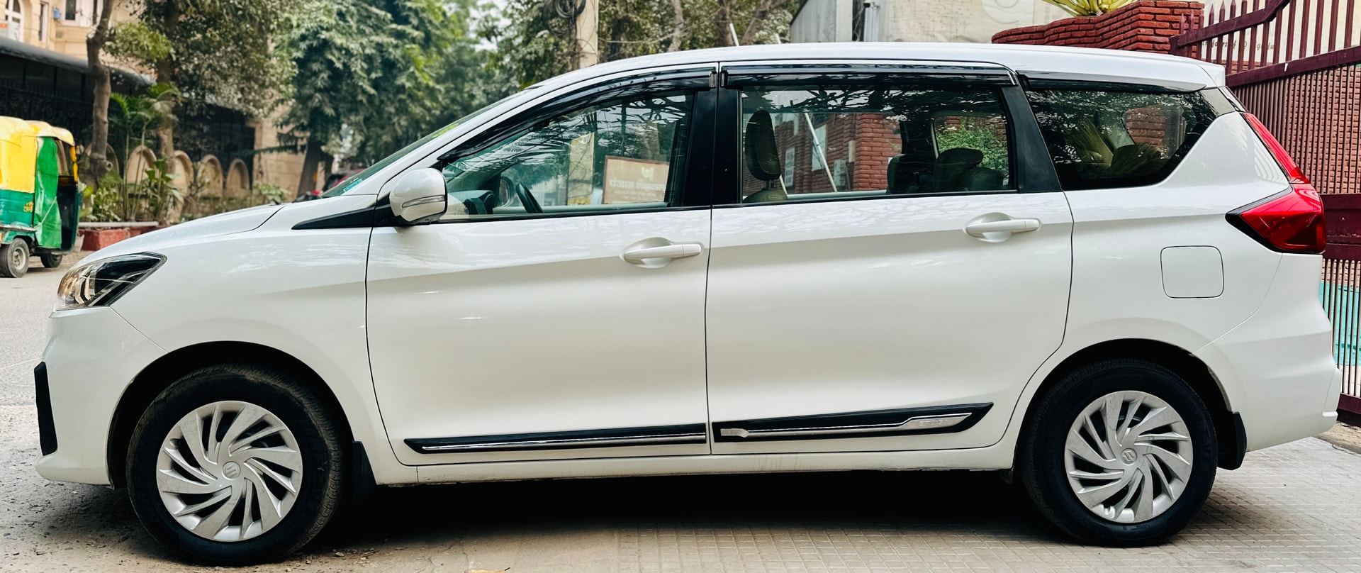 Ertiga image 2 Ertiga image 2