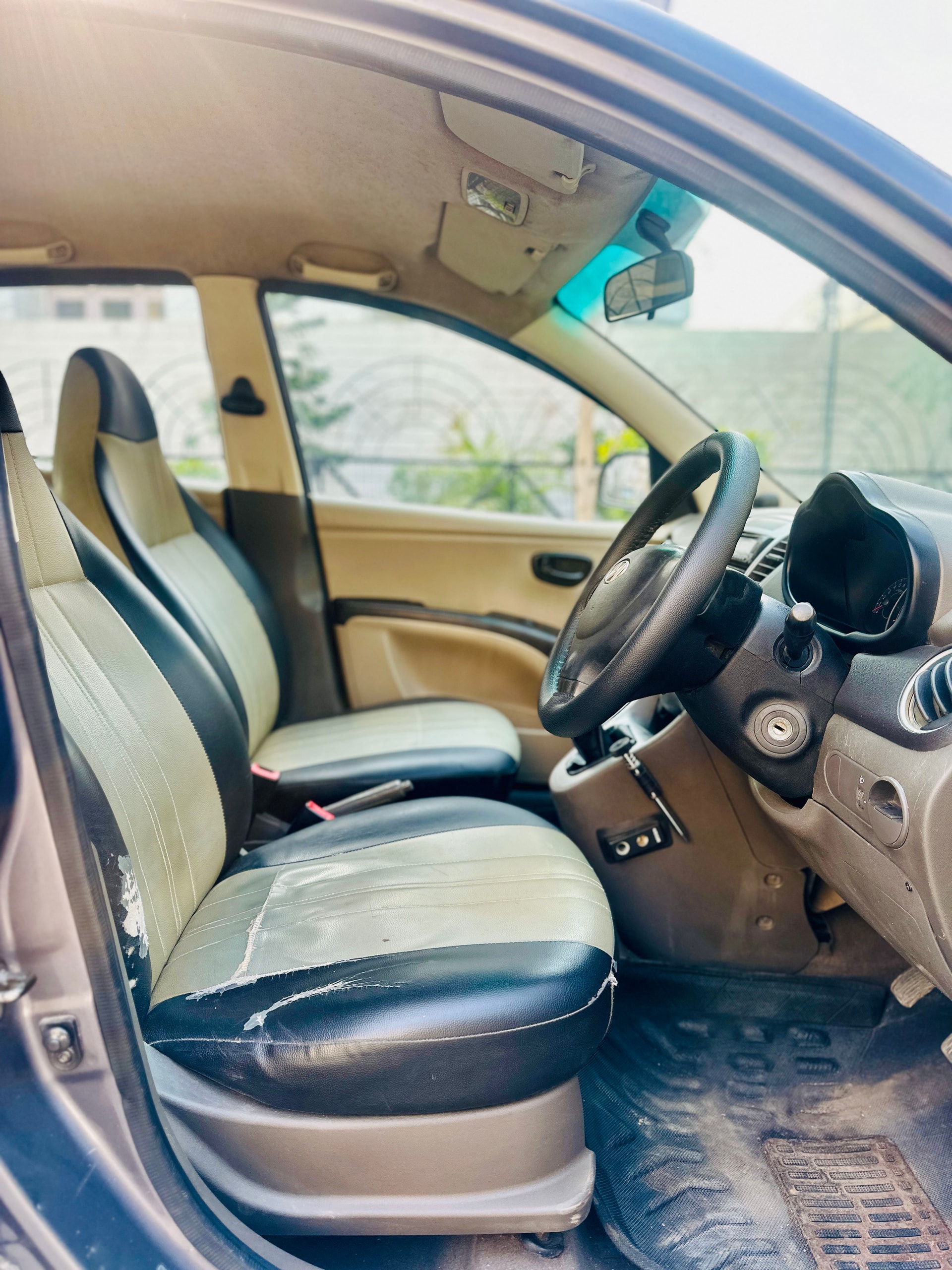 i10 image 12 i10 image 12