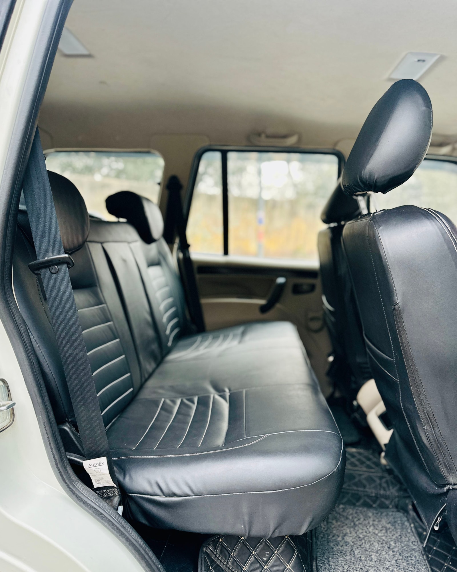 Scorpio Classic image 15 Scorpio Classic image 15