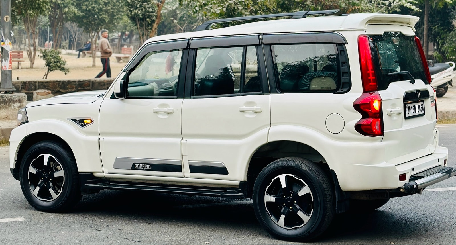 Scorpio Classic image 3 Scorpio Classic image 3