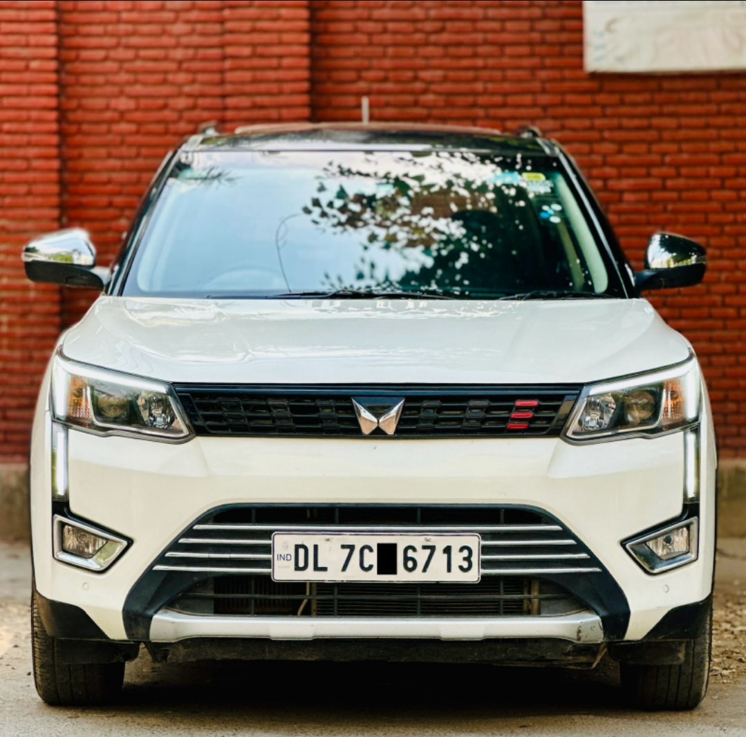 XUV300 image 8 XUV300 image 8