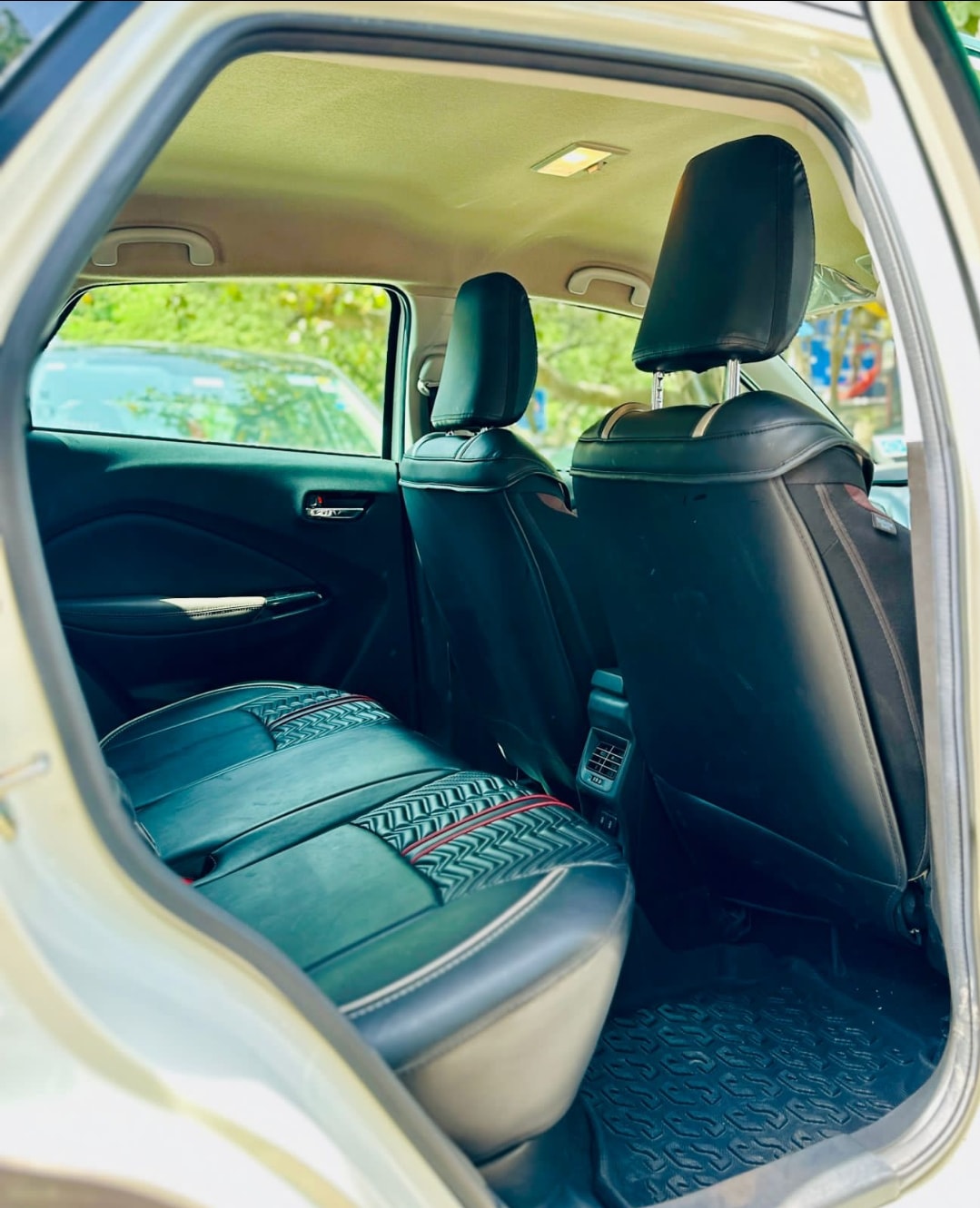 Fronx image 15 Fronx image 15