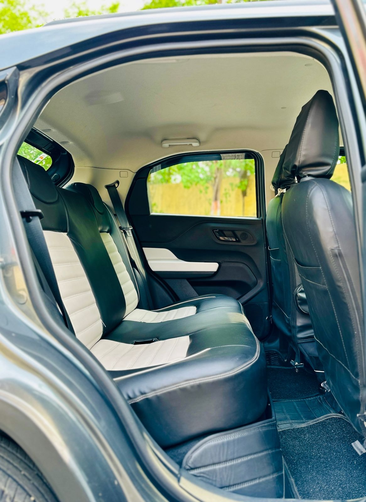 Punch image 15 Punch image 15