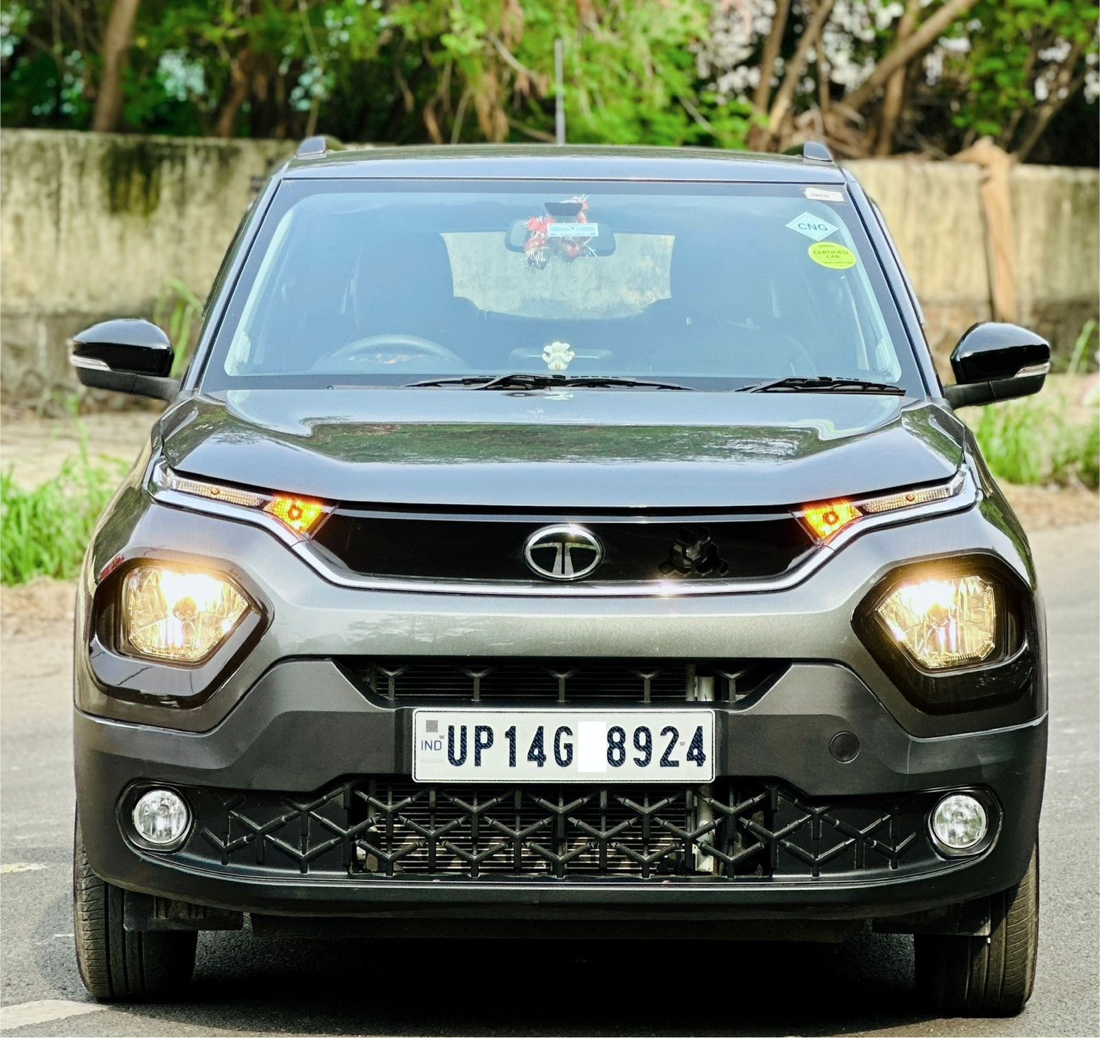 Punch image 8 Punch image 8