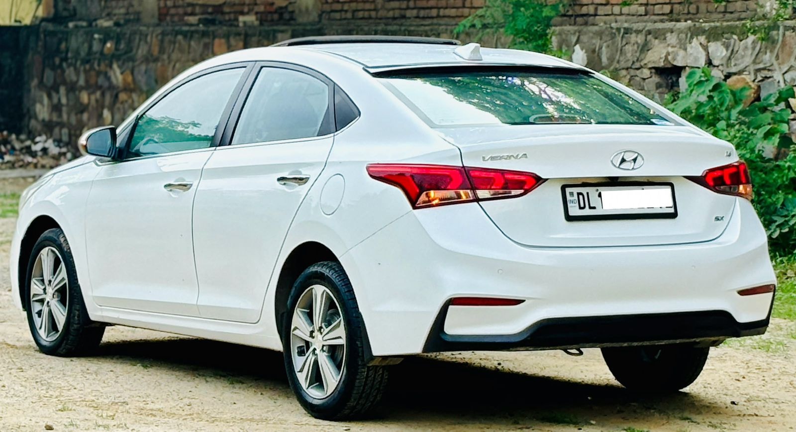 Verna image 3 Verna image 3