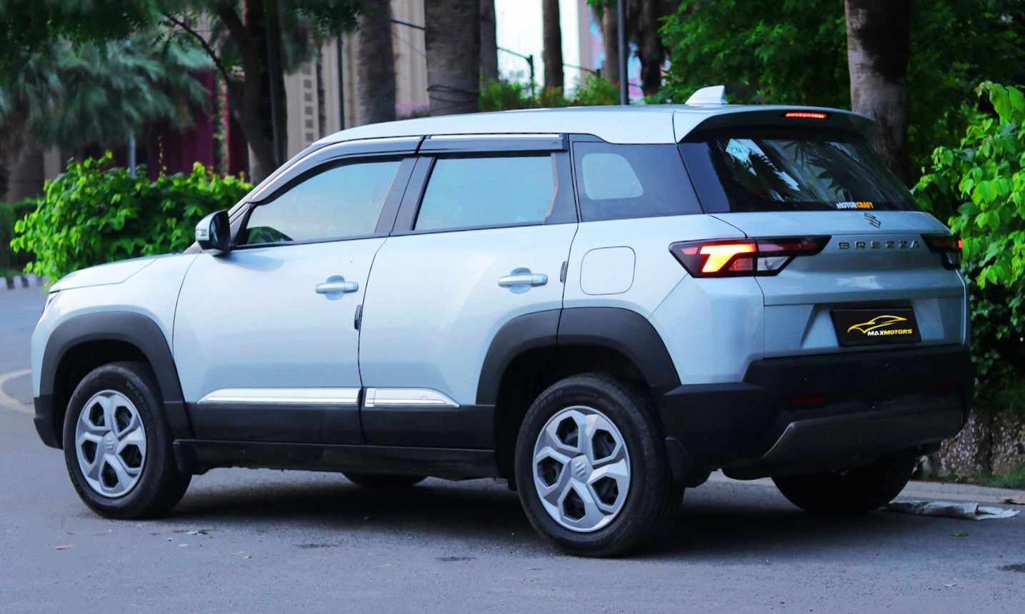 Brezza image 3 Brezza image 3