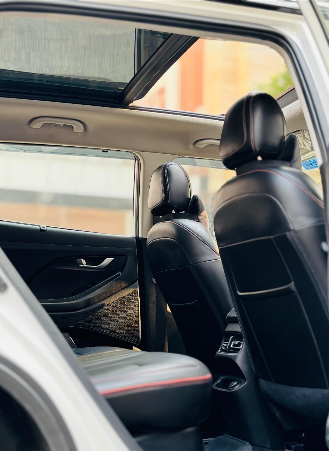 Creta image 4 Creta image 4