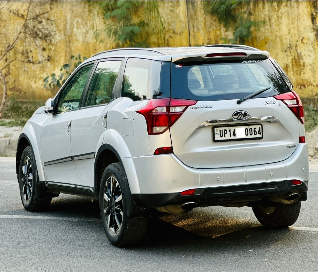 XUV500 image 5 XUV500 image 5