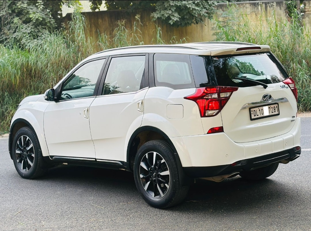 XUV500 image 2 XUV500 image 2