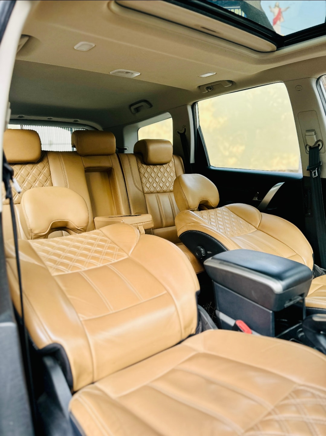 XUV500 image 10 XUV500 image 10