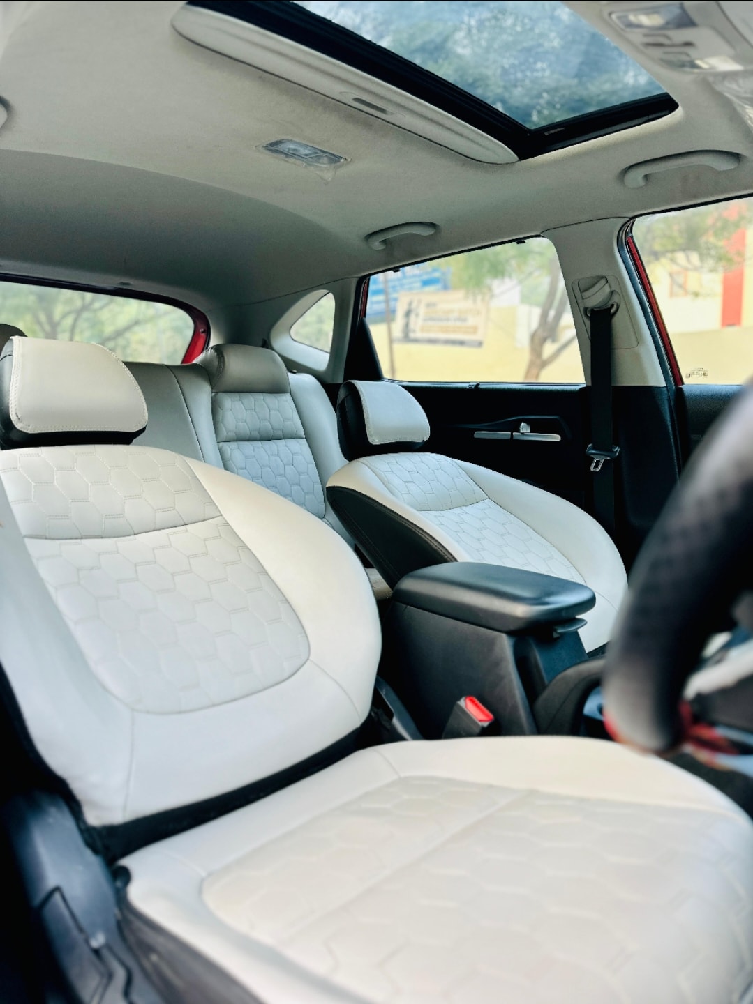 Seltos image 15 Seltos image 15