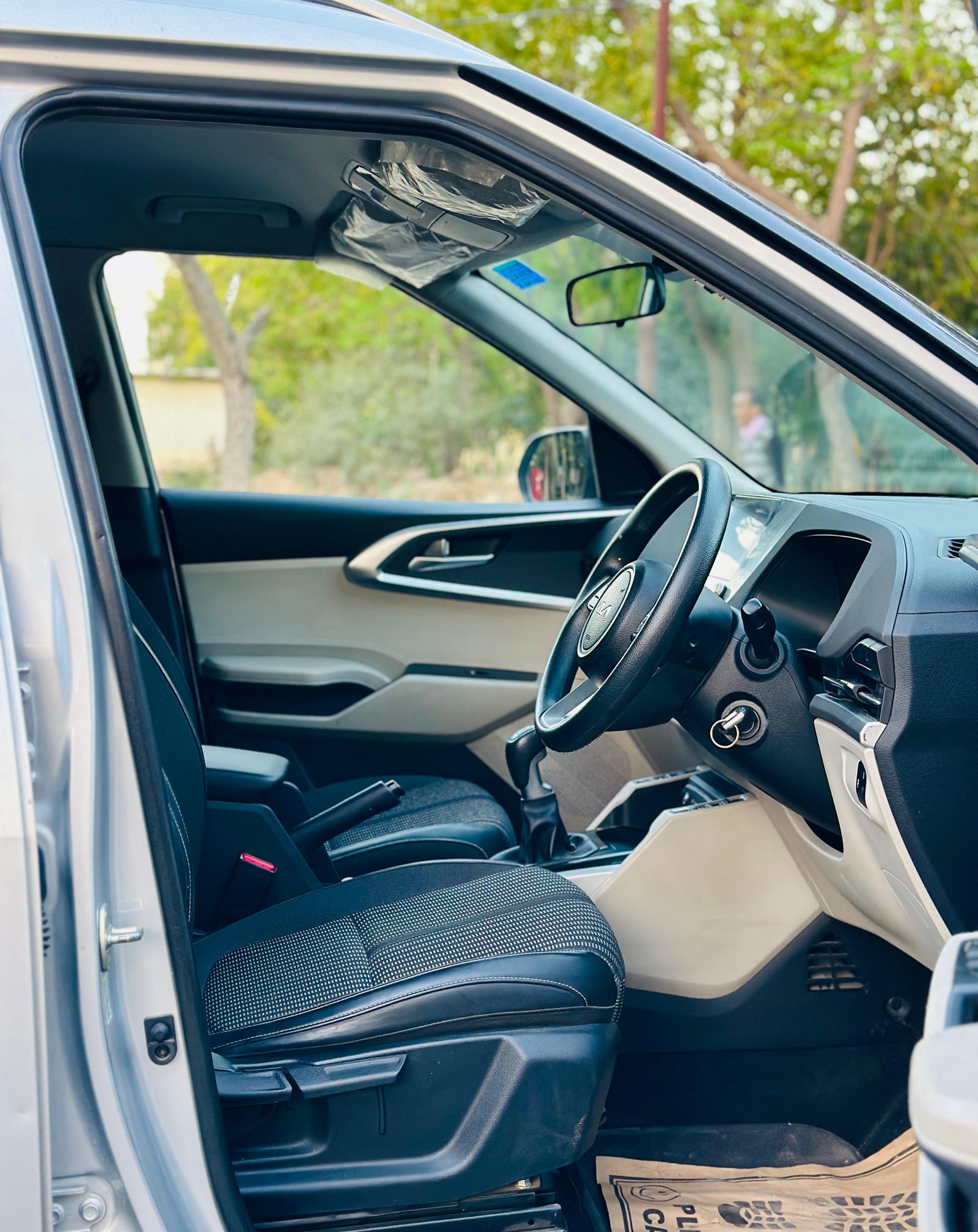 Carens image 13 Carens image 13