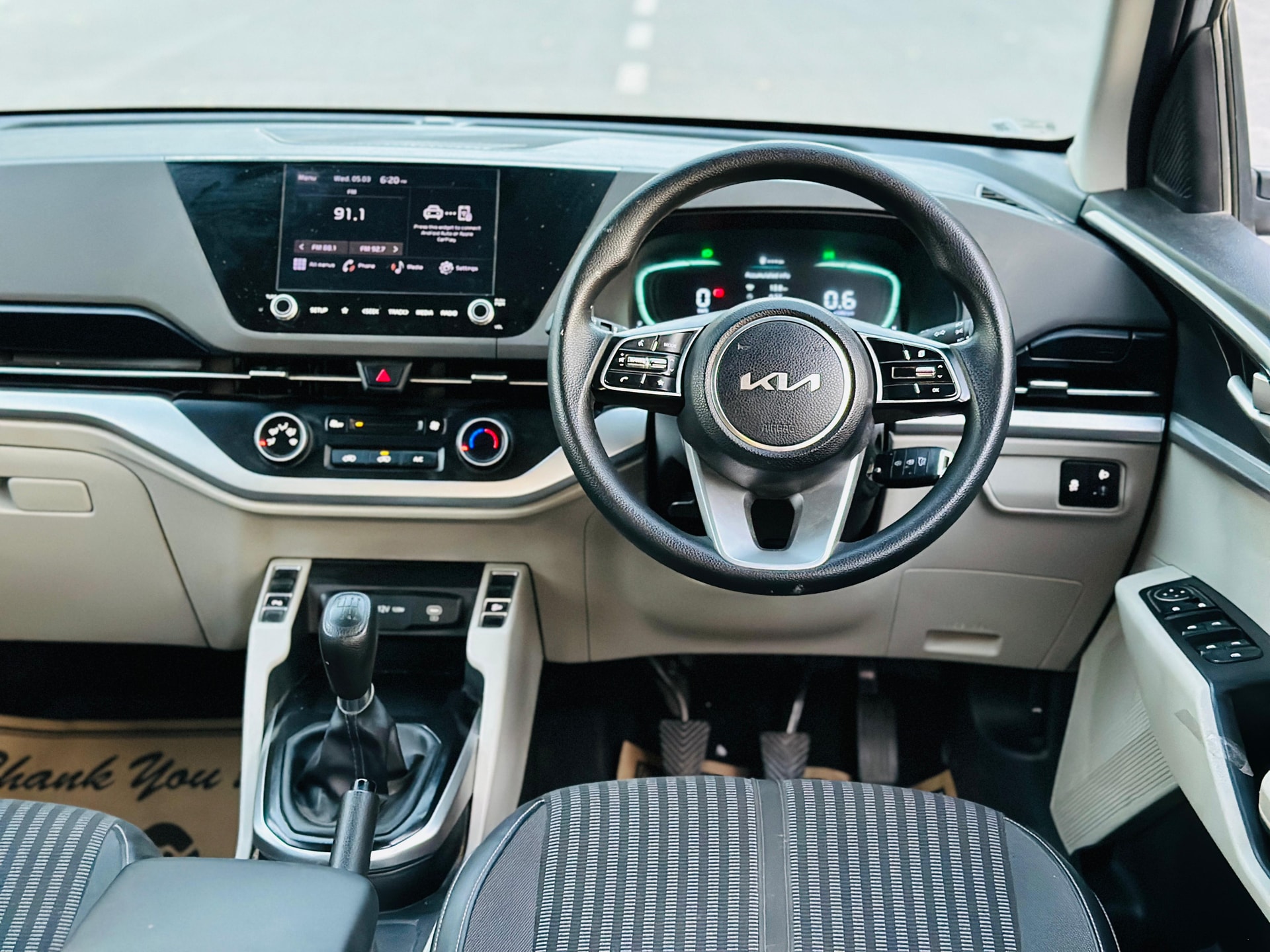 Carens image 12 Carens image 12