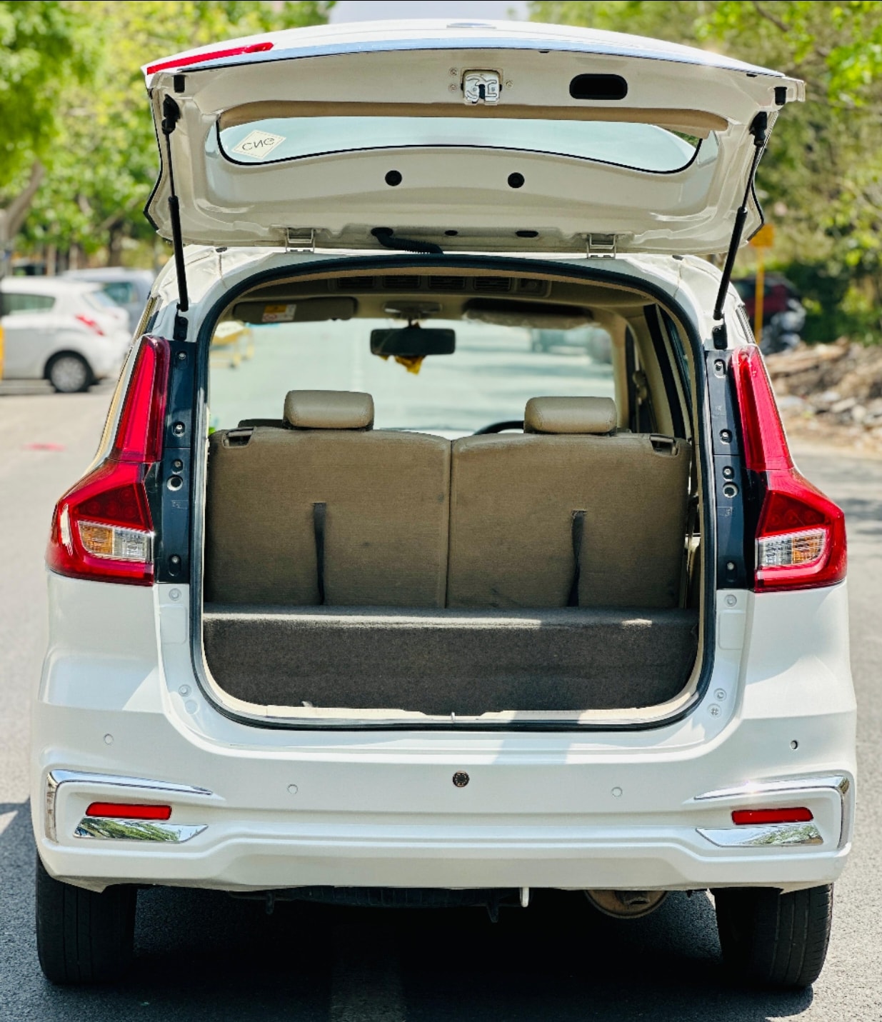 Used 2023 Maruti Suzuki Ertiga Used 2023 Maruti Suzuki Ertiga