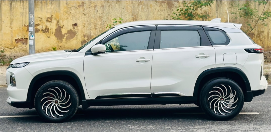 Grand Vitara image 2 Grand Vitara image 2