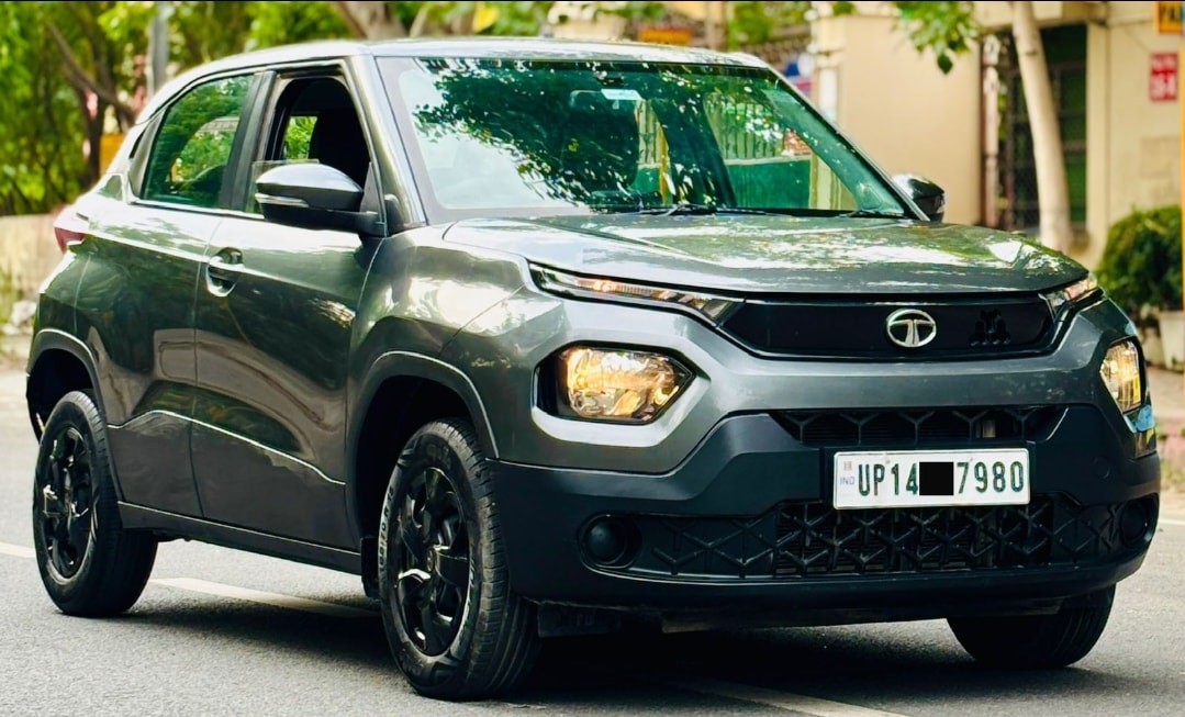 Punch image 7 Punch image 7