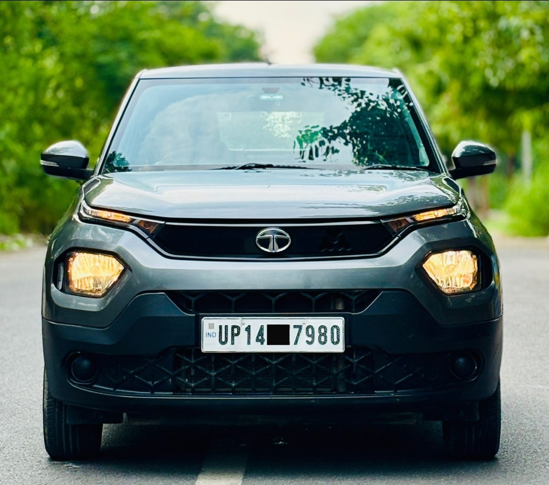 Punch image 8 Punch image 8