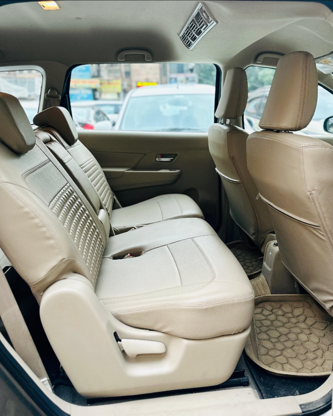 Used 2023 Maruti Suzuki Ertiga Used 2023 Maruti Suzuki Ertiga