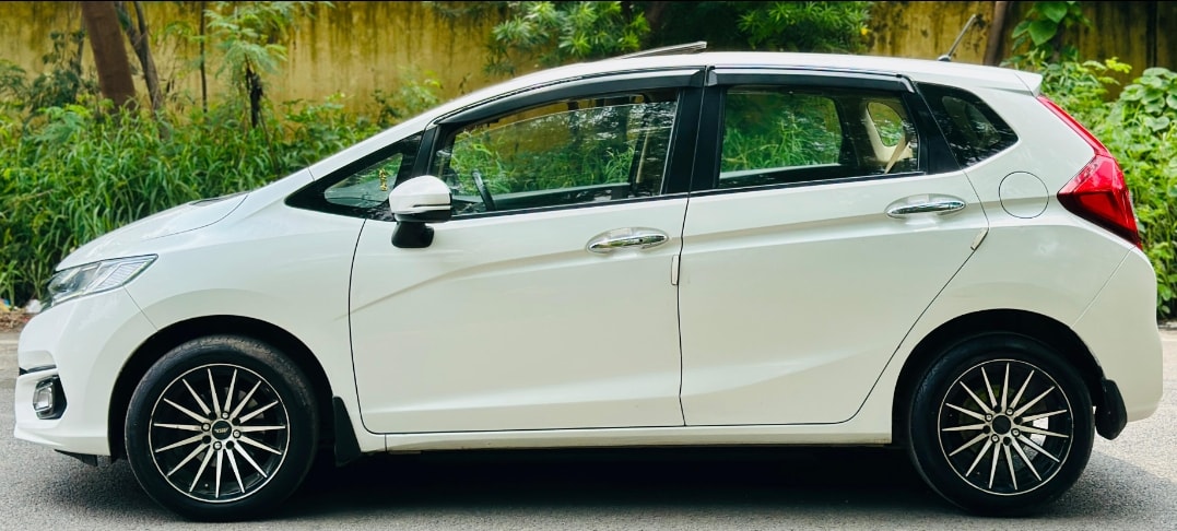 Jazz image 2 Jazz image 2