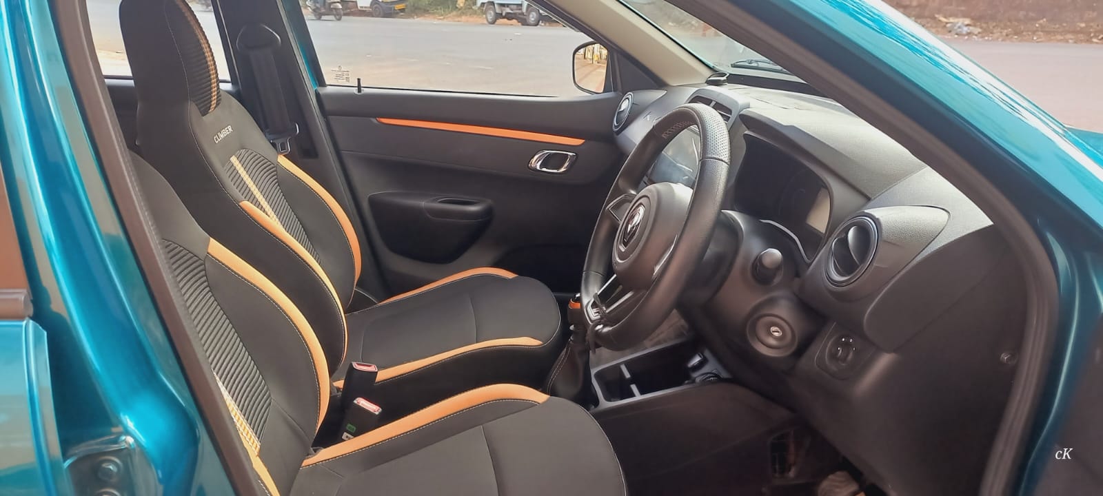 Kwid image 16 Kwid image 16