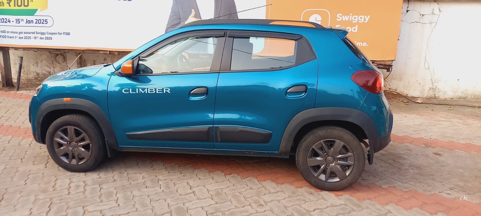 Kwid image 2 Kwid image 2