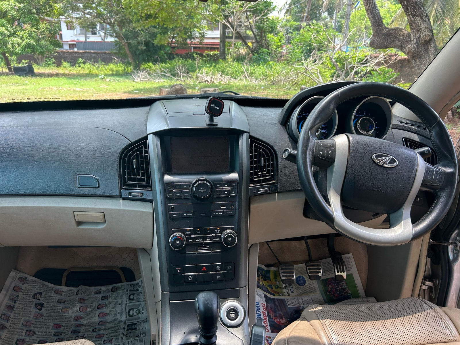 XUV500 image 13 XUV500 image 13