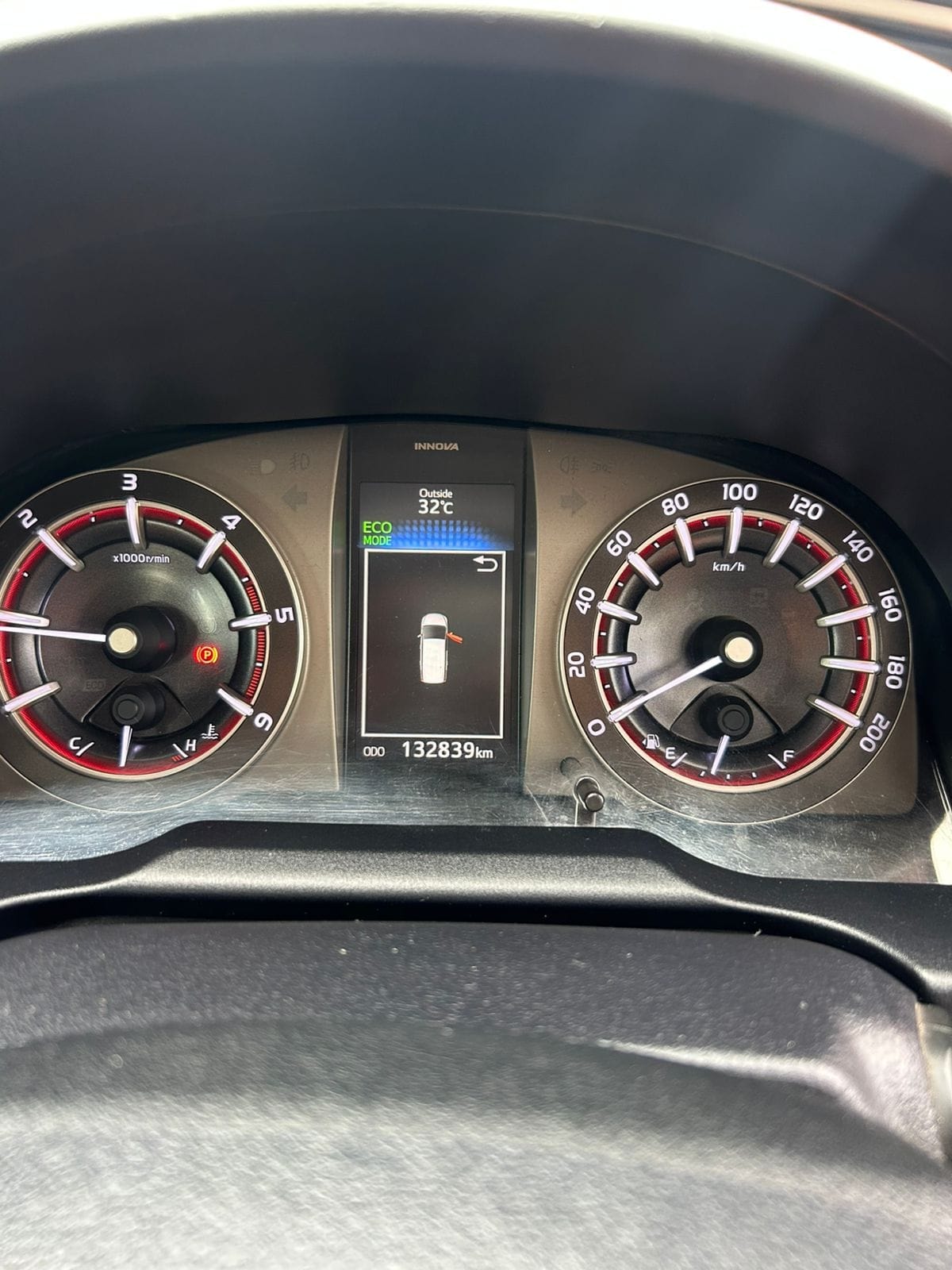 Innova Crysta image 10 Innova Crysta image 10