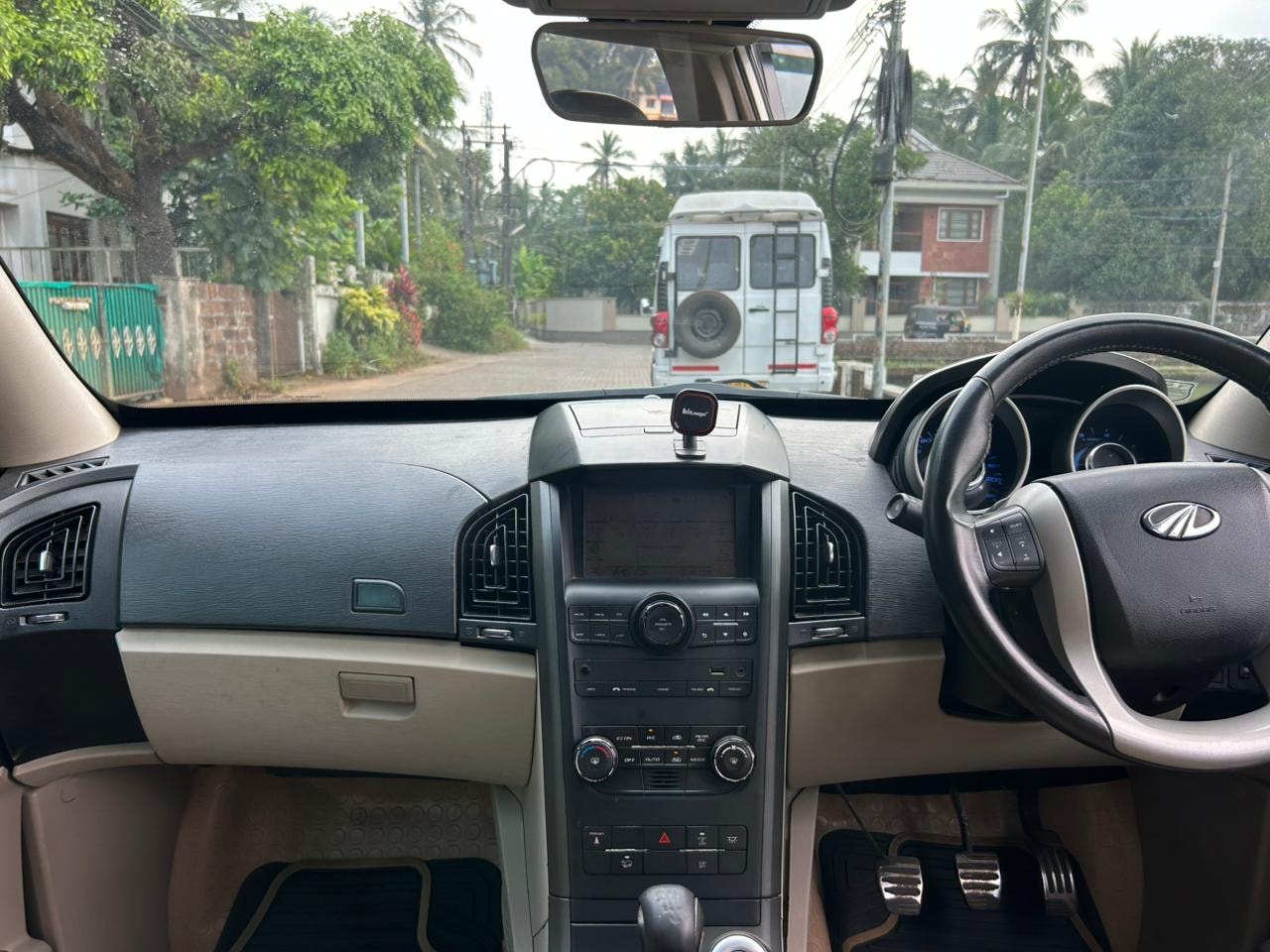 Used 2015 Mahindra XUV500 Used 2015 Mahindra XUV500