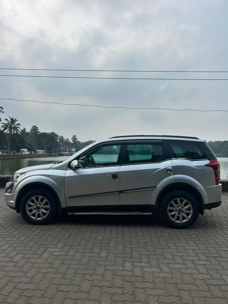 XUV500 image 6 XUV500 image 6